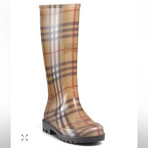 SOLD Burberry Rain Boots Size 39UK/8.5US
